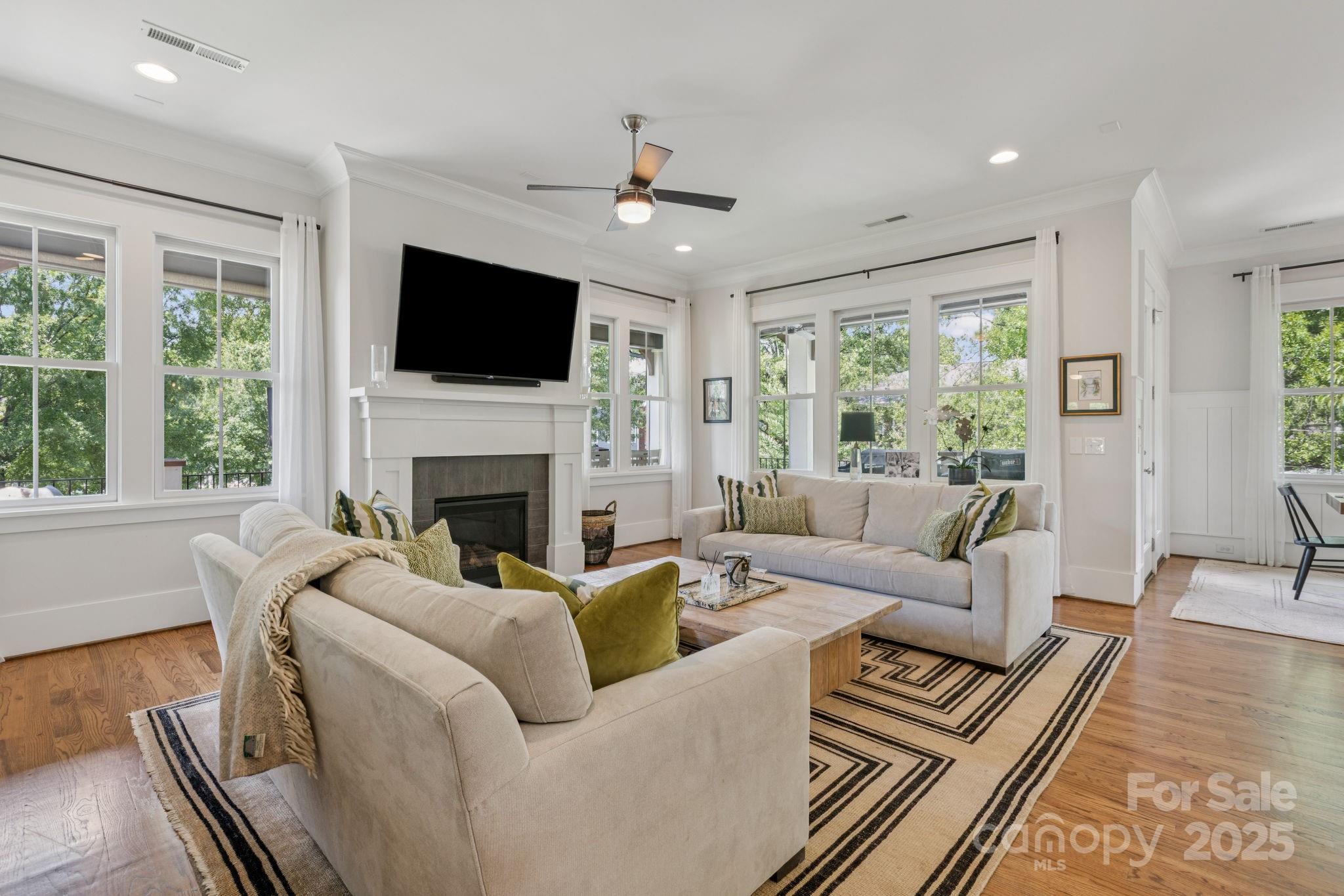 Charlotte, North Carolina, 28204, United States, 4 Bedrooms Bedrooms, ,5 BathroomsBathrooms,Residential,For Sale,1906125