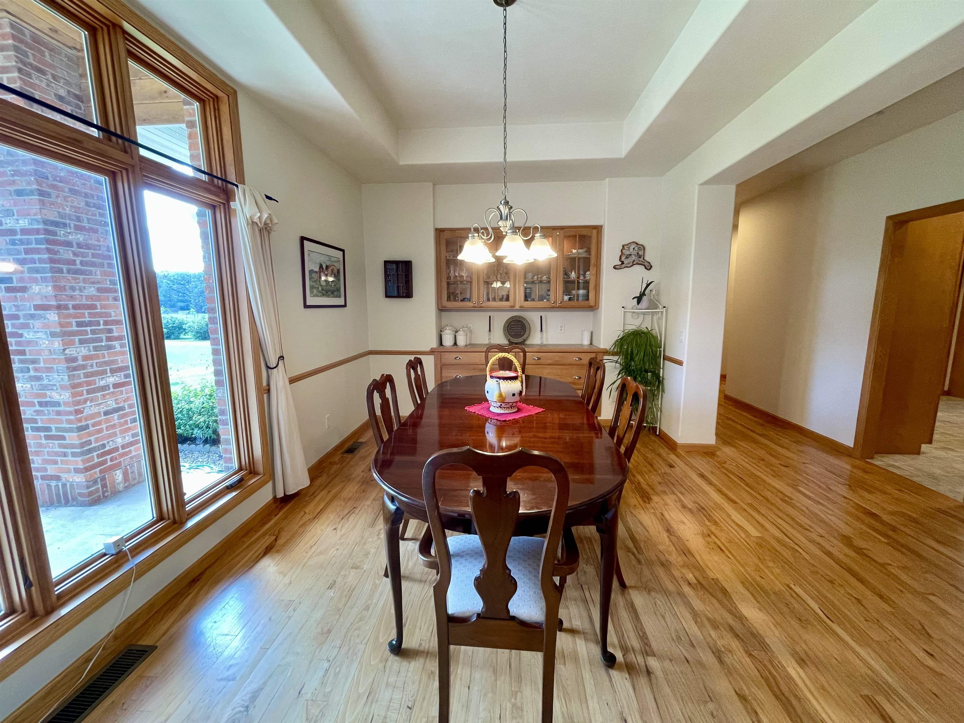 Janesville, Wisconsin, 53545, United States, 5 Bedrooms Bedrooms, ,4 BathroomsBathrooms,Residential,For Sale,1921861