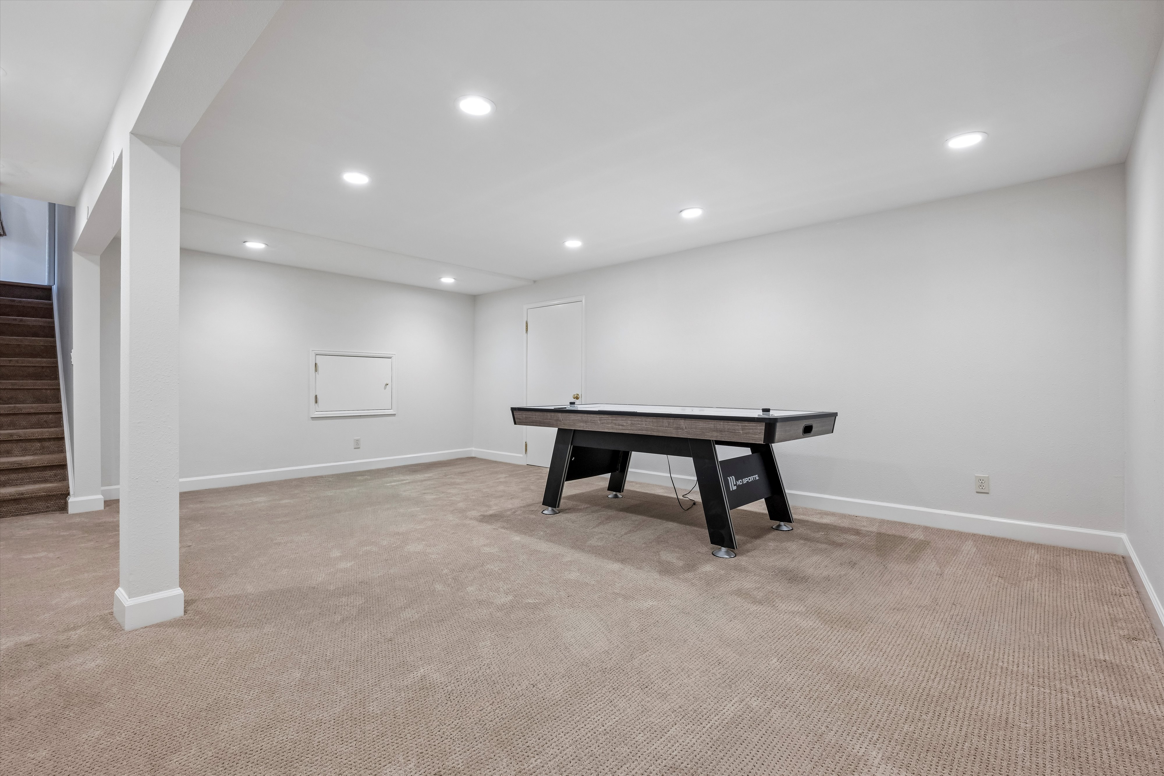  Beautifully Remodeled and Thoughtfully Expanded 5-bedroom, 4-bath Home - 物件實景