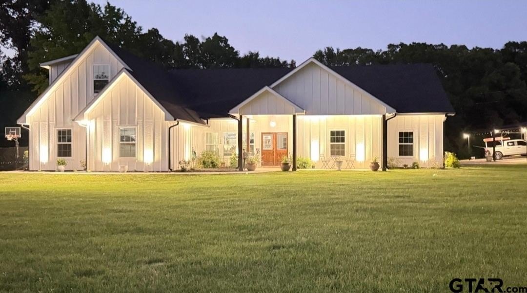 Pittsburg, Texas, 75686, United States, 4 Bedrooms Bedrooms, ,3 BathroomsBathrooms,Residential,For Sale,1943296