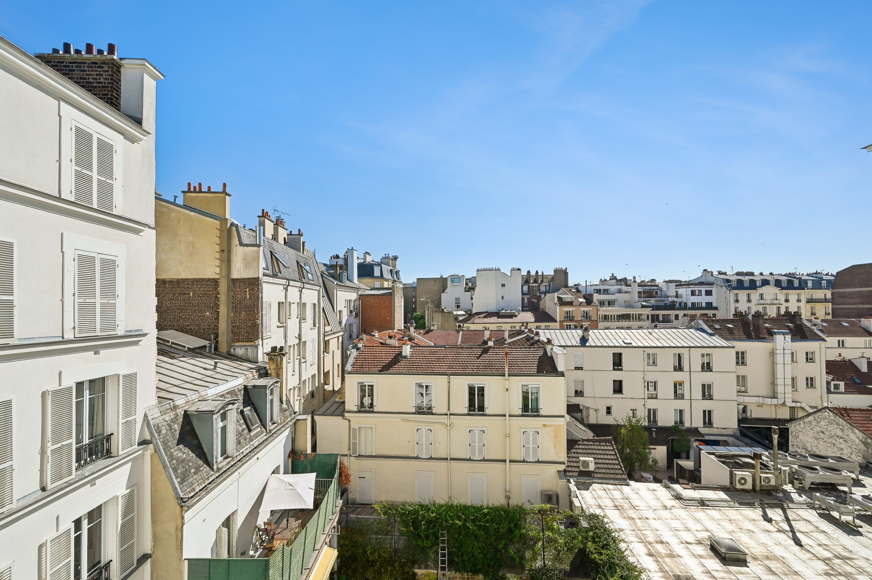  4-Room Apartment Requiring Renovation - Neuilly-sur-Seine - 物件實景