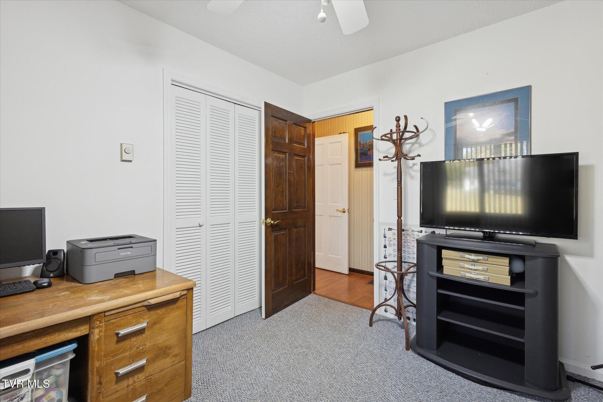 Johnson City, Tennessee, 37604, United States, 4 Bedrooms Bedrooms, ,3 BathroomsBathrooms,Residential,For Sale,1978550