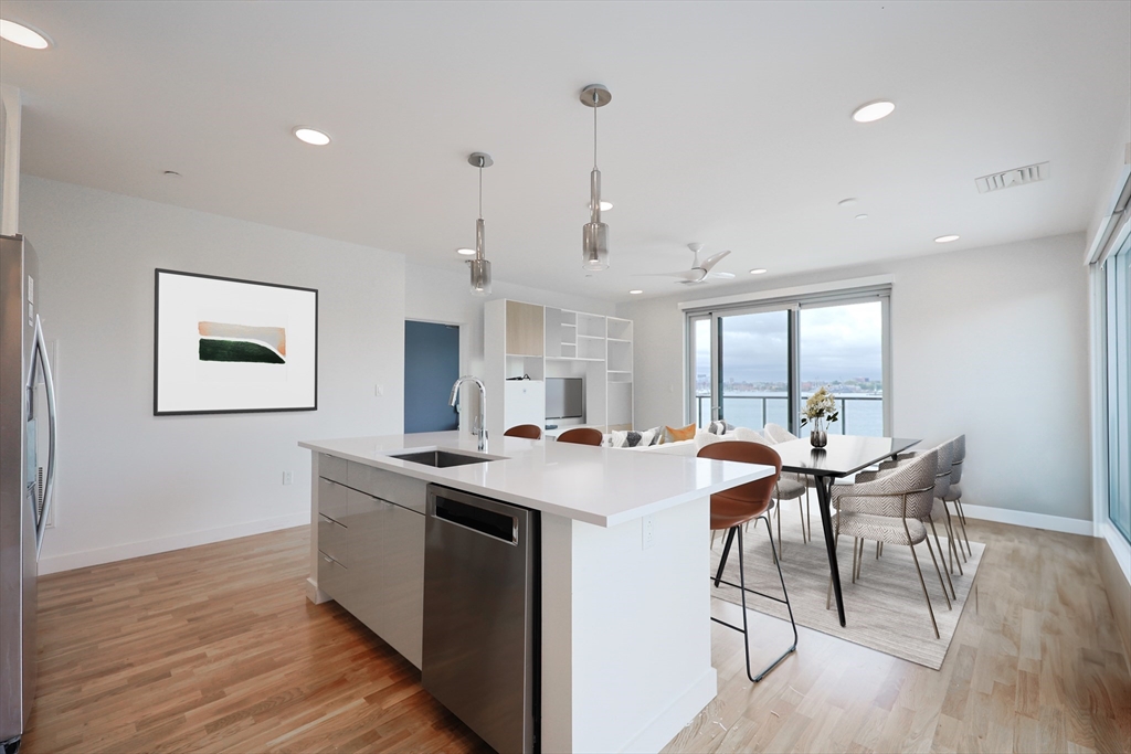 Boston, Massachusetts, 02128, United States, 2 Bedrooms Bedrooms, ,2 BathroomsBathrooms,Residential,For Sale,1787695