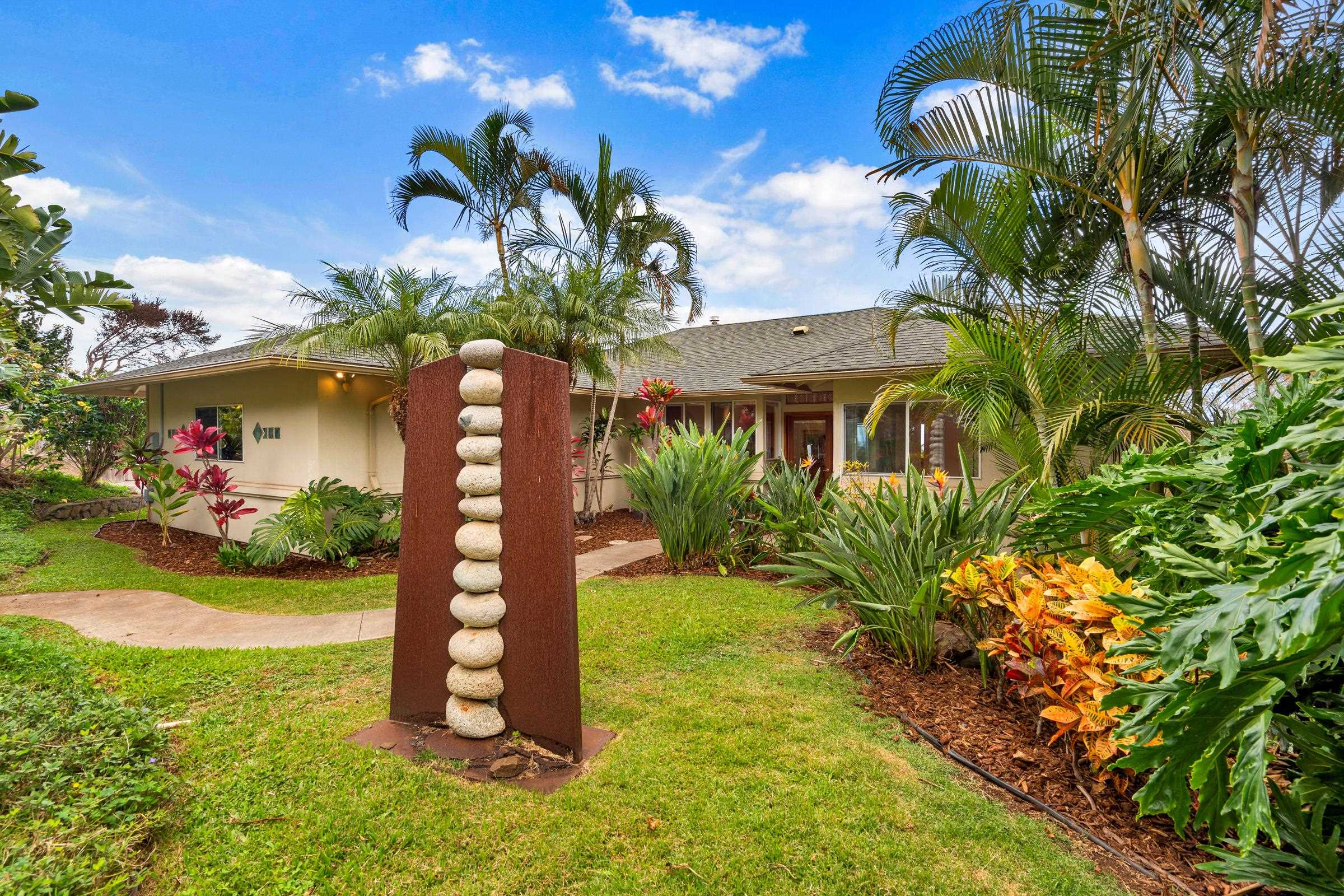 Kula, Hawaii, 96790, United States, 3 Bedrooms Bedrooms, ,2 BathroomsBathrooms,Residential,For Sale,1987639