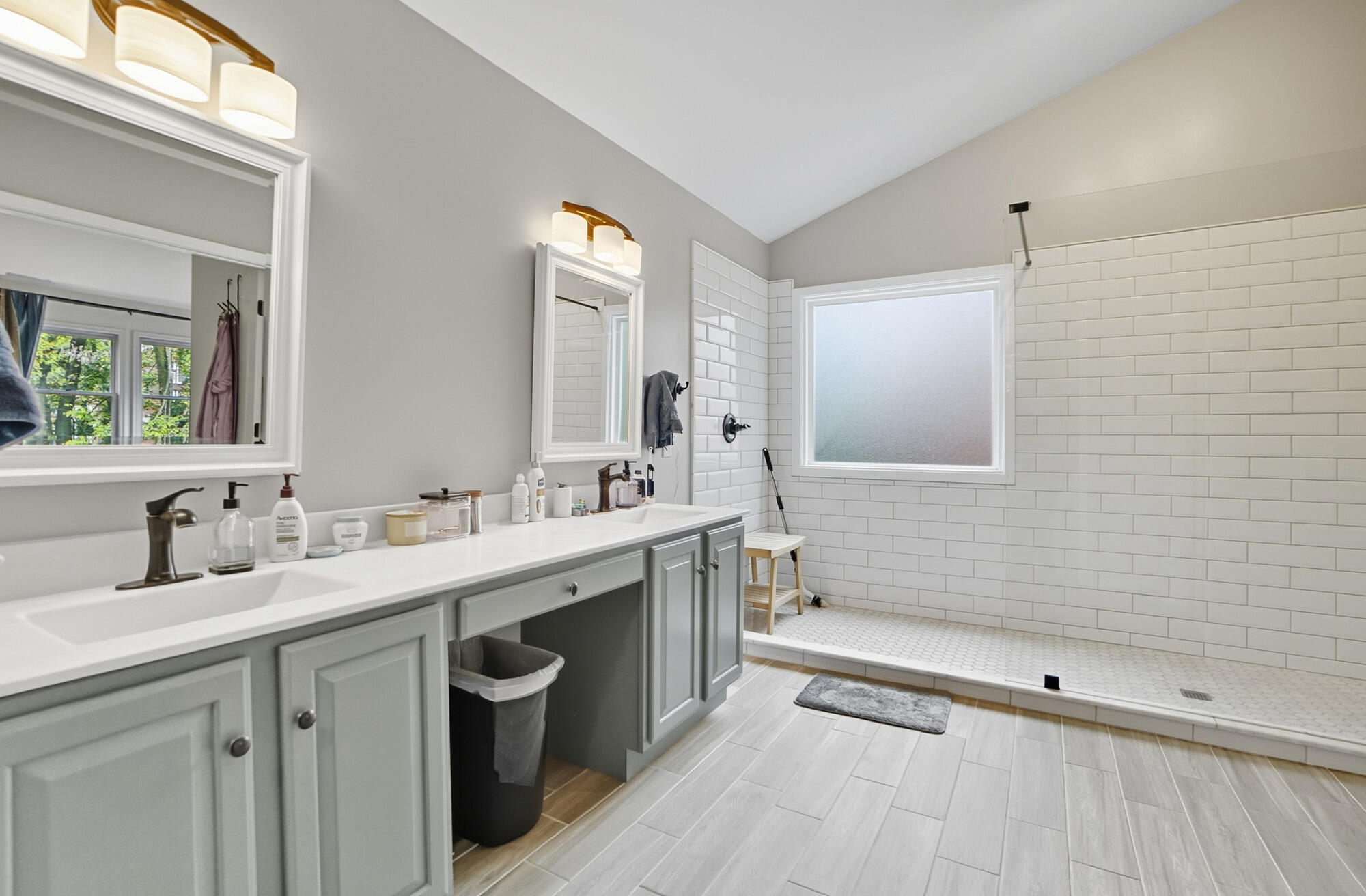 Hebron, Kentucky, 41048, United States, 4 Bedrooms Bedrooms, ,4 BathroomsBathrooms,Residential,For Sale,1958481