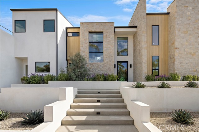 San Clemente, California, 92672, United States, 4 Bedrooms Bedrooms, ,4 BathroomsBathrooms,Residential,For Sale,1975978