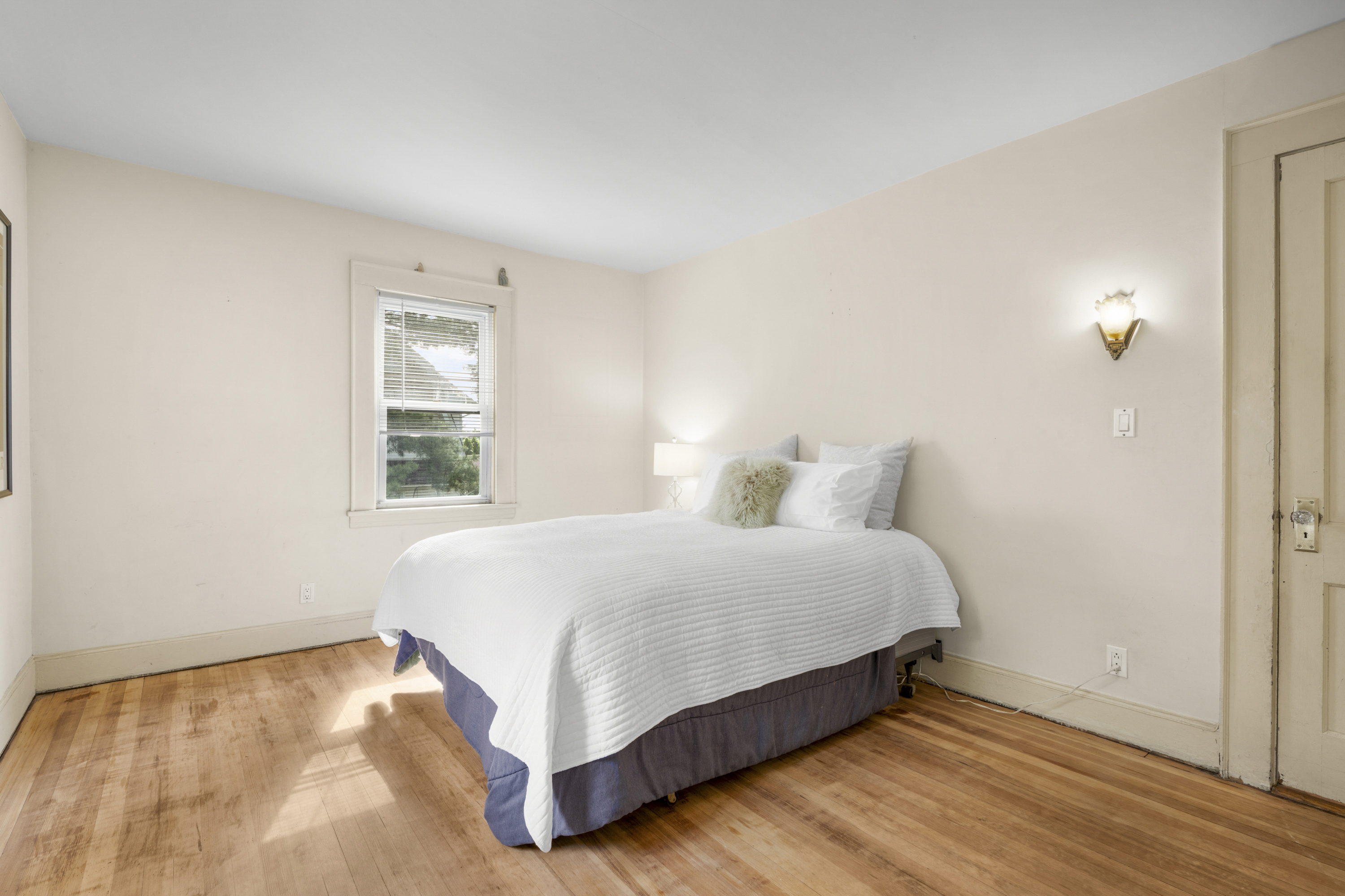  Classic New Rochelle Colonial - 物件實景