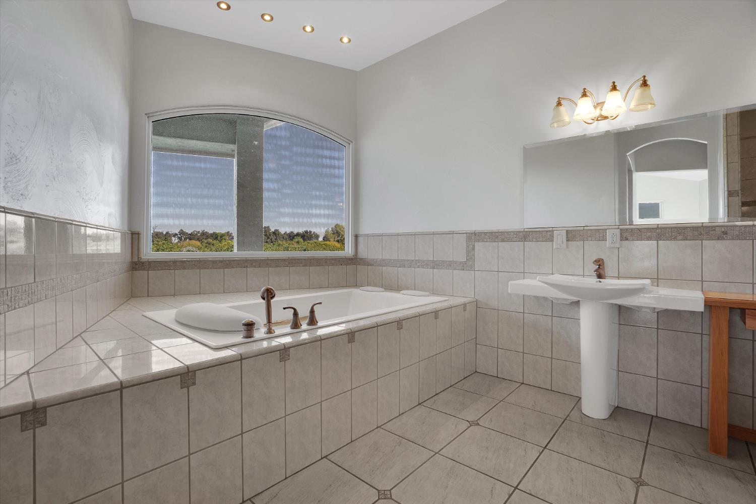 Stevinson, California, 95374, United States, 4 Bedrooms Bedrooms, ,3 BathroomsBathrooms,Residential,For Sale,2000043