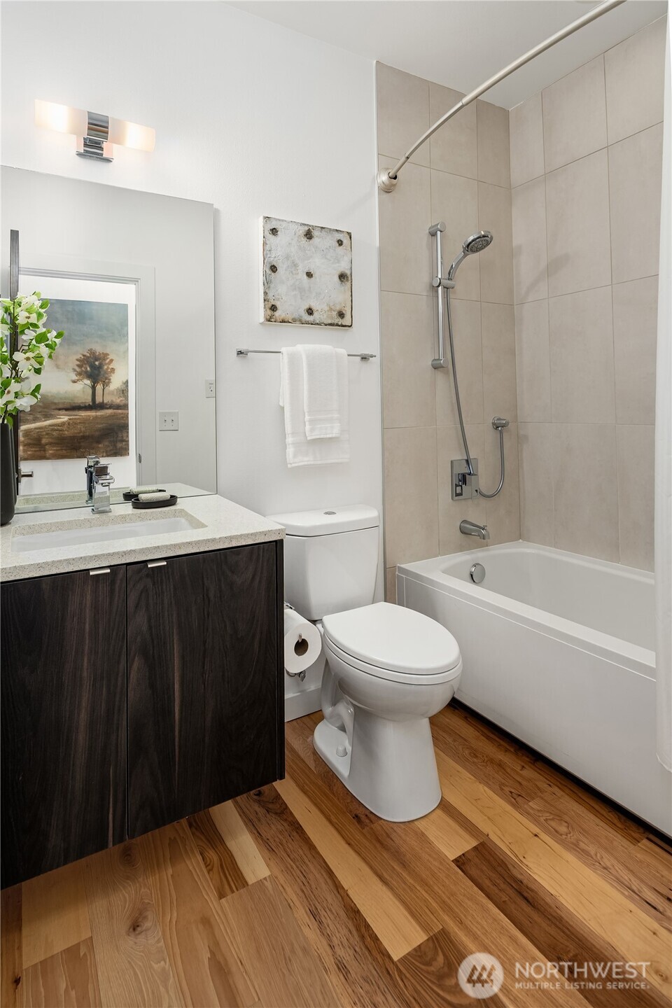Seattle, Washington, 98108, United States, 3 Bedrooms Bedrooms, ,3 BathroomsBathrooms,Residential,For Sale,1947115