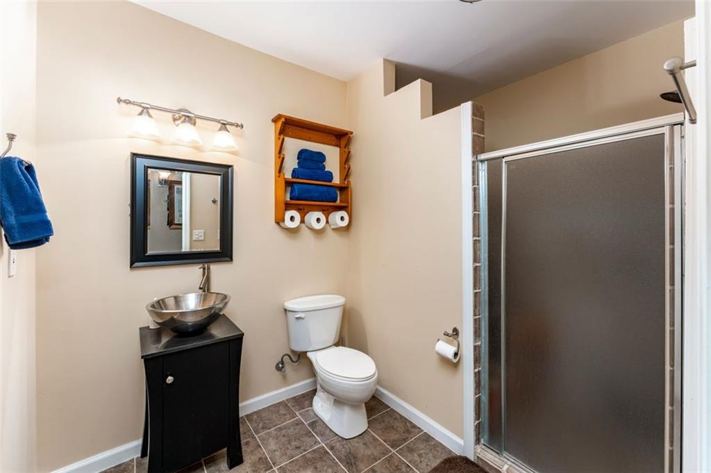 Marietta, Georgia, 30064, United States, 5 Bedrooms Bedrooms, ,5 BathroomsBathrooms,Residential,For Sale,2003371