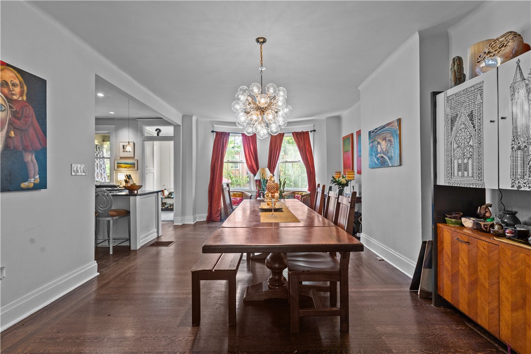 Point Breeze, Pennsylvania, 15206, United States, 6 Bedrooms Bedrooms, ,4 BathroomsBathrooms,Residential,For Sale,1828152
