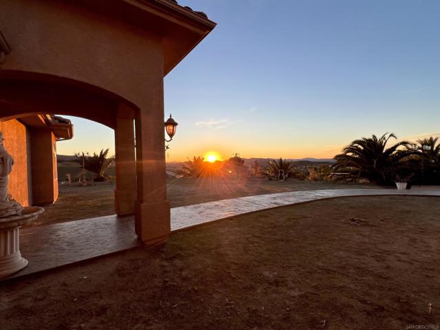 Lakeside, California, 92040, United States, 4 Bedrooms Bedrooms, ,4 BathroomsBathrooms,Residential,For Sale,1828721