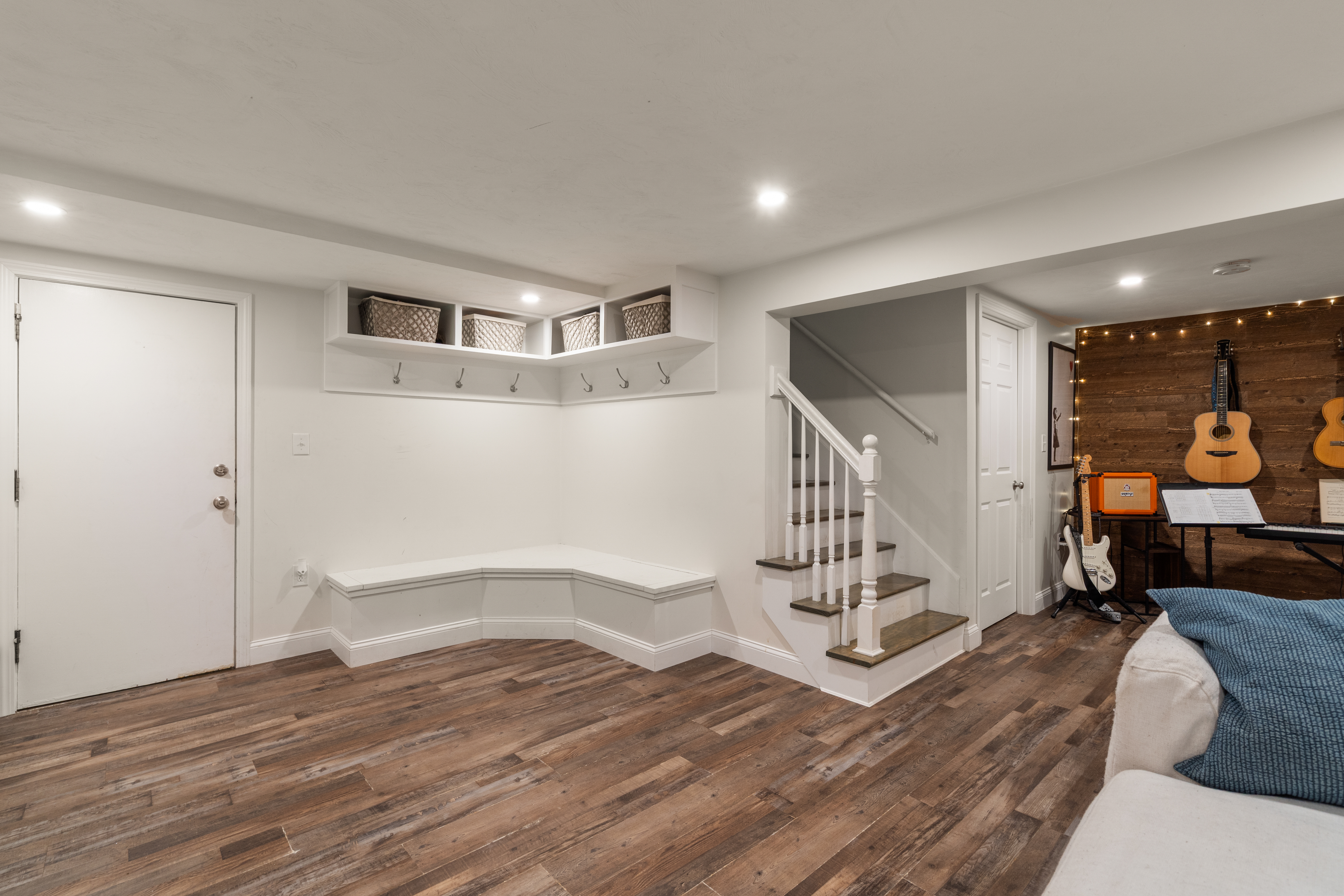 18 Hearthstone Cir, Wayland, MA, 01778 - 物件實景