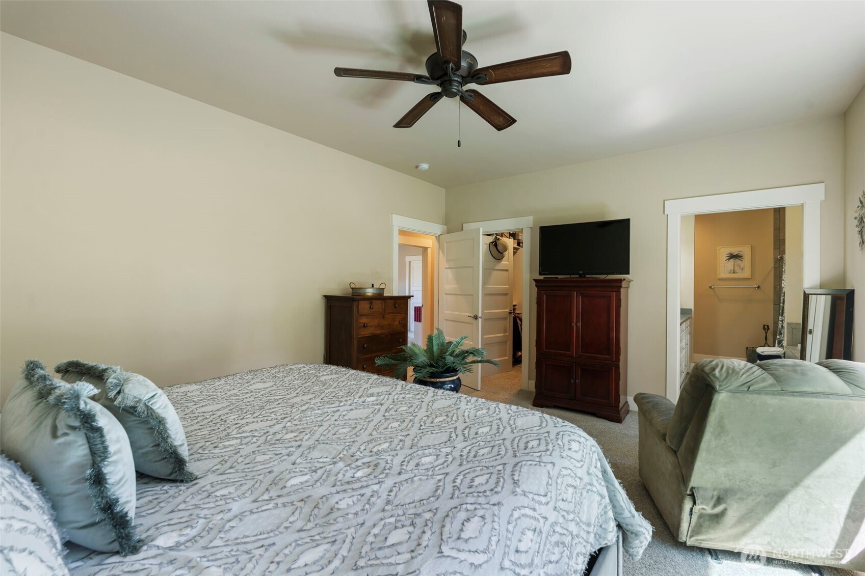 Chehalis, Washington, 98532, United States, 3 Bedrooms Bedrooms, ,3 BathroomsBathrooms,Residential,For Sale,1879305