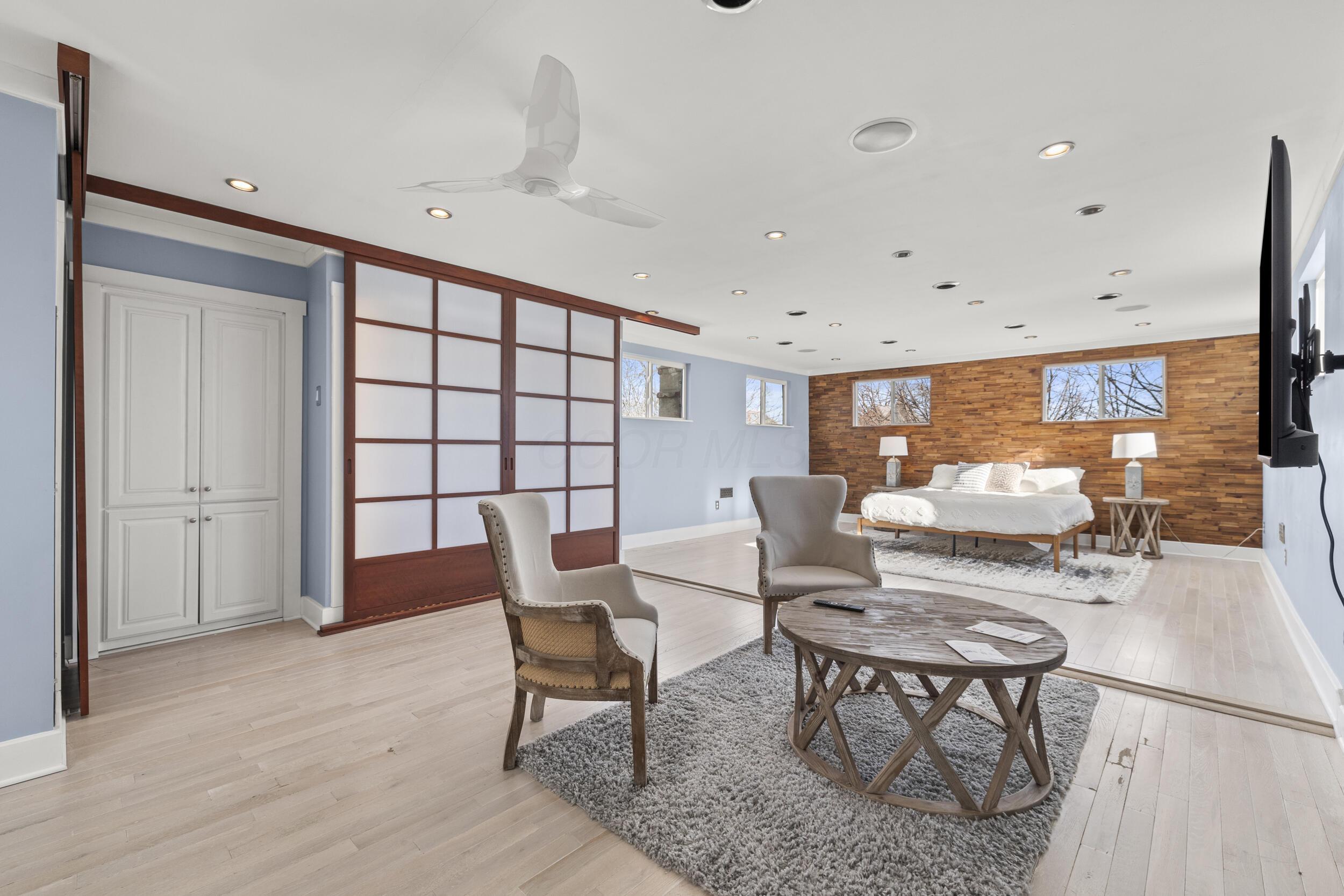 Columbus, Ohio, 43205, United States, 4 Bedrooms Bedrooms, ,4 BathroomsBathrooms,Residential,For Sale,2000888