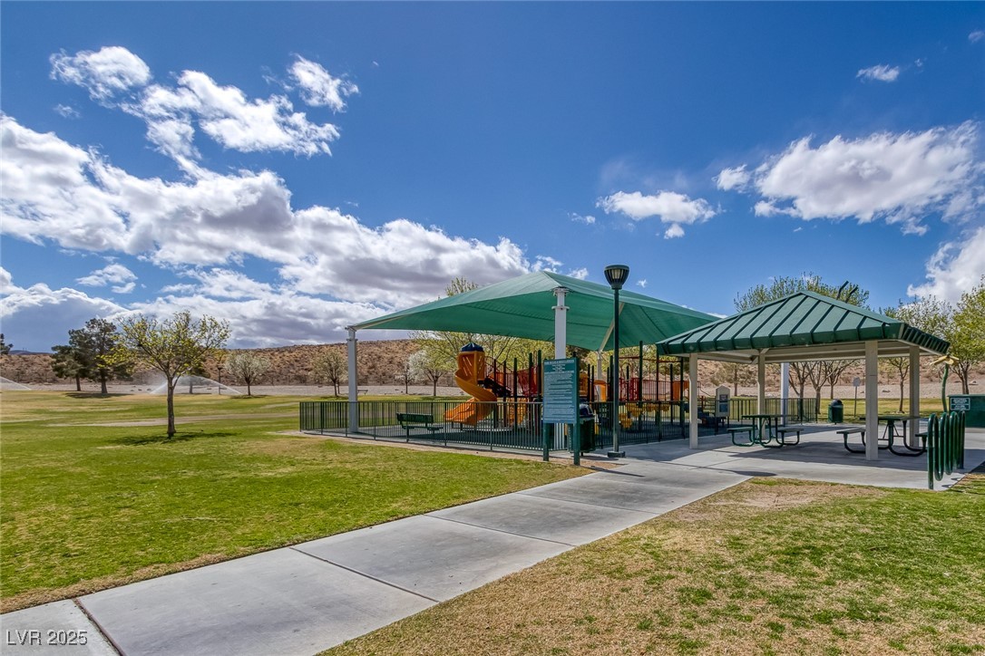 Las Vegas, Nevada, 89141, United States, 4 Bedrooms Bedrooms, ,3 BathroomsBathrooms,Residential,For Sale,1817862