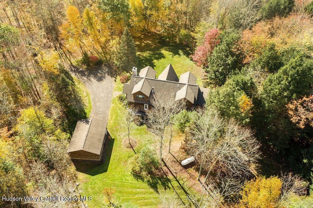 Highmount, New York, 12441, United States, 4 Bedrooms Bedrooms, ,3 BathroomsBathrooms,Residential,For Sale,1918667