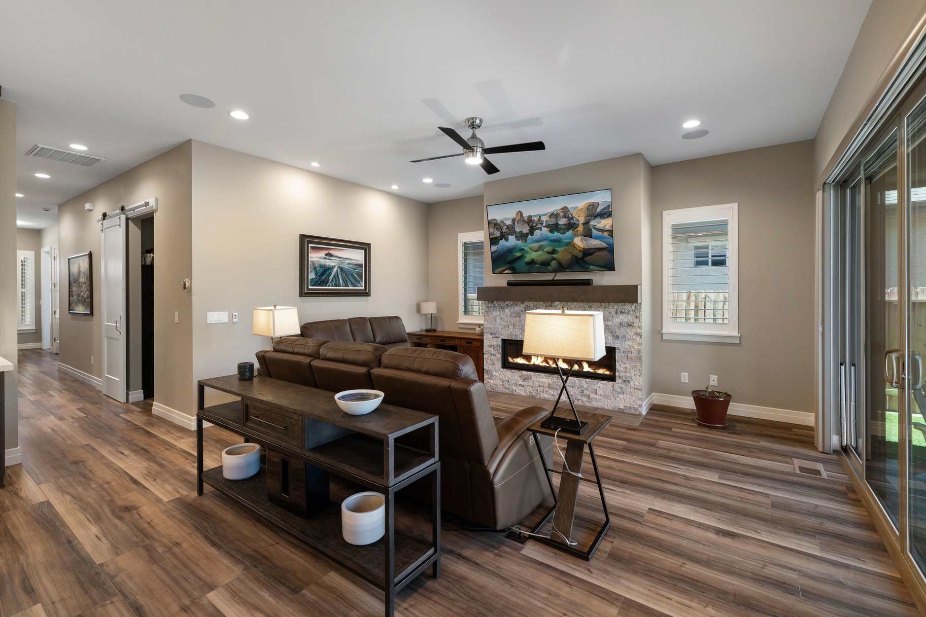  Built in 2024, Single level home minutes away from Silver Oak golf course - 物件實景