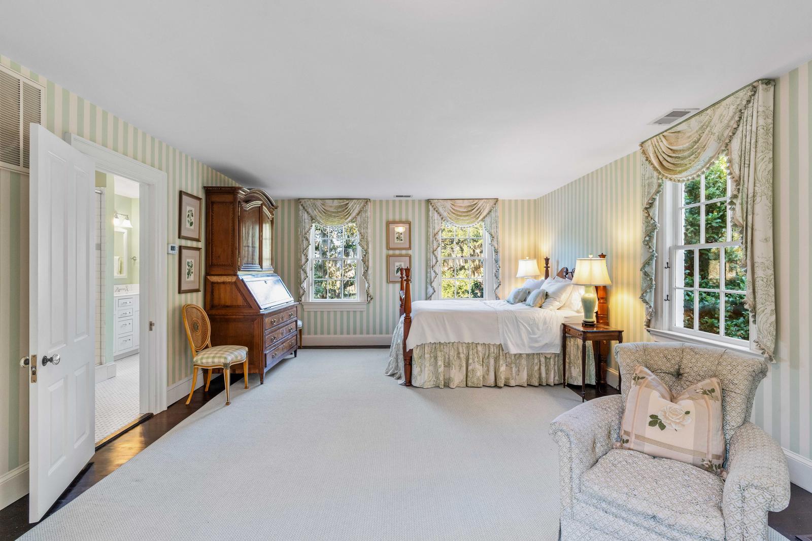 Yemassee, South Carolina, 29945, United States, 6 Bedrooms Bedrooms, ,7 BathroomsBathrooms,Residential,For Sale,1989284