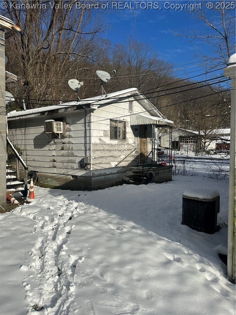 Gap View Dr, Charleston, WV 25306 #1
