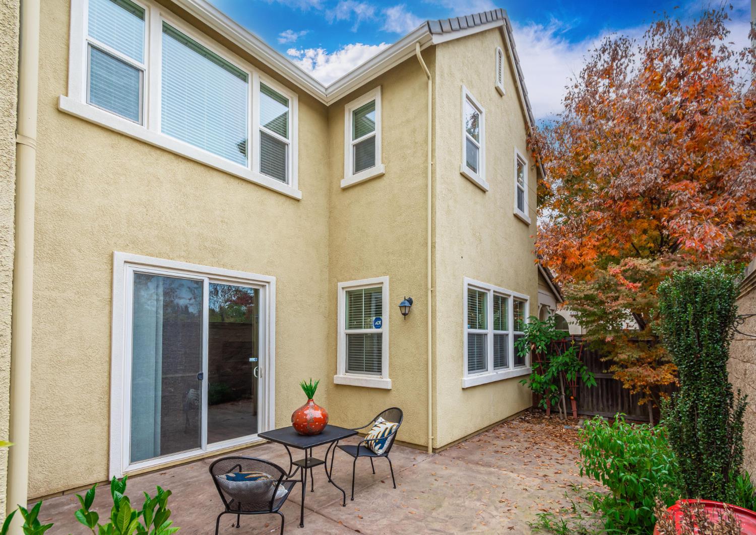 Folsom, California, 95630, United States, 4 Bedrooms Bedrooms, ,3 BathroomsBathrooms,Residential,For Sale,2000807