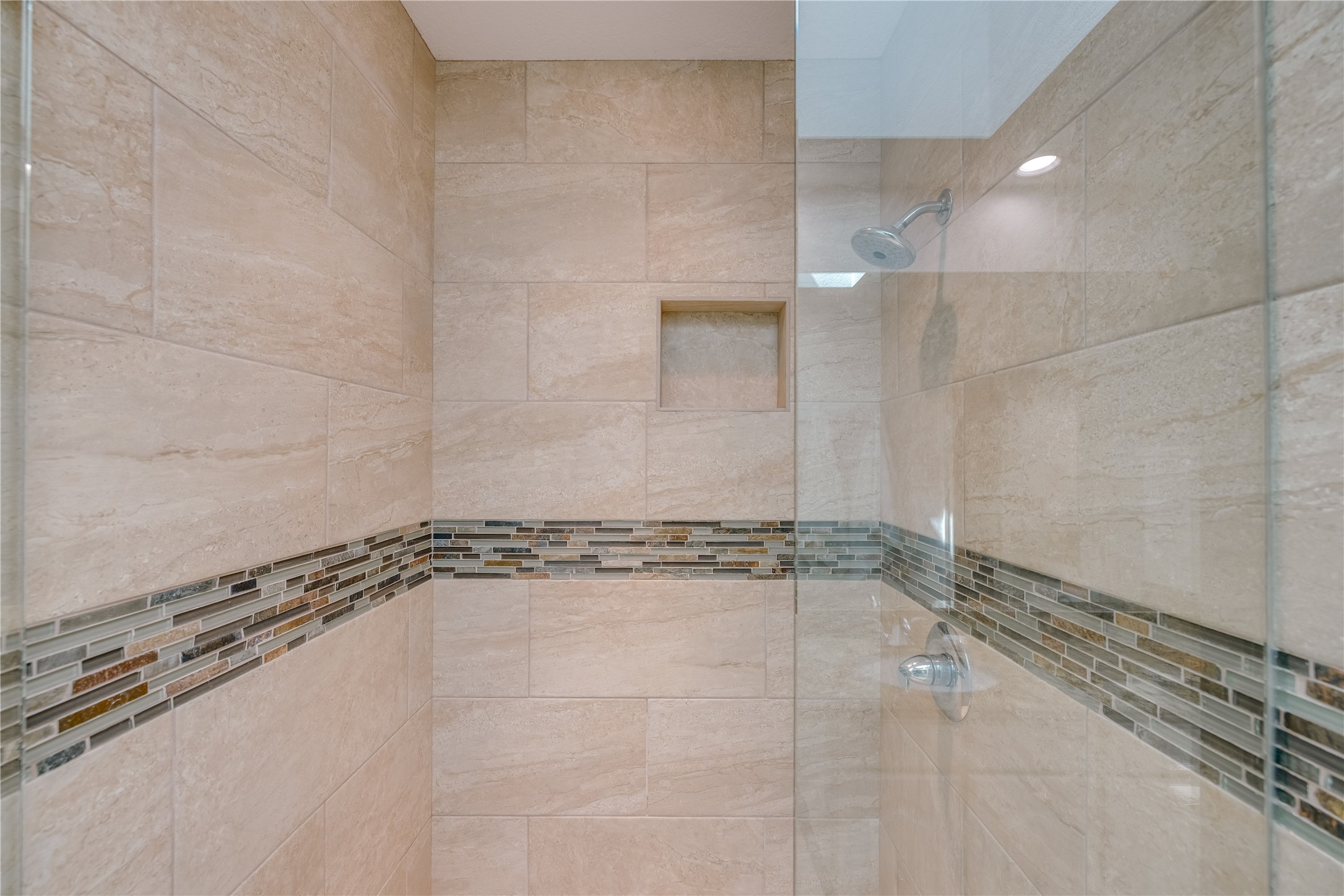 Fort Worth, Texas, 76116, United States, 4 Bedrooms Bedrooms, ,4 BathroomsBathrooms,Residential,For Sale,1926062