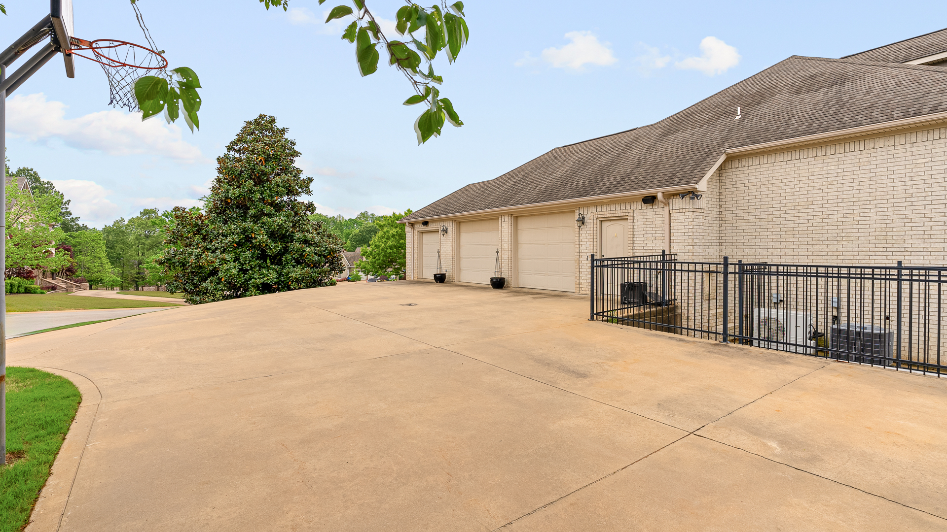 Jonesboro, Arkansas, 72404, United States, 7 Bedrooms Bedrooms, ,7 BathroomsBathrooms,Residential,For Sale,1804641