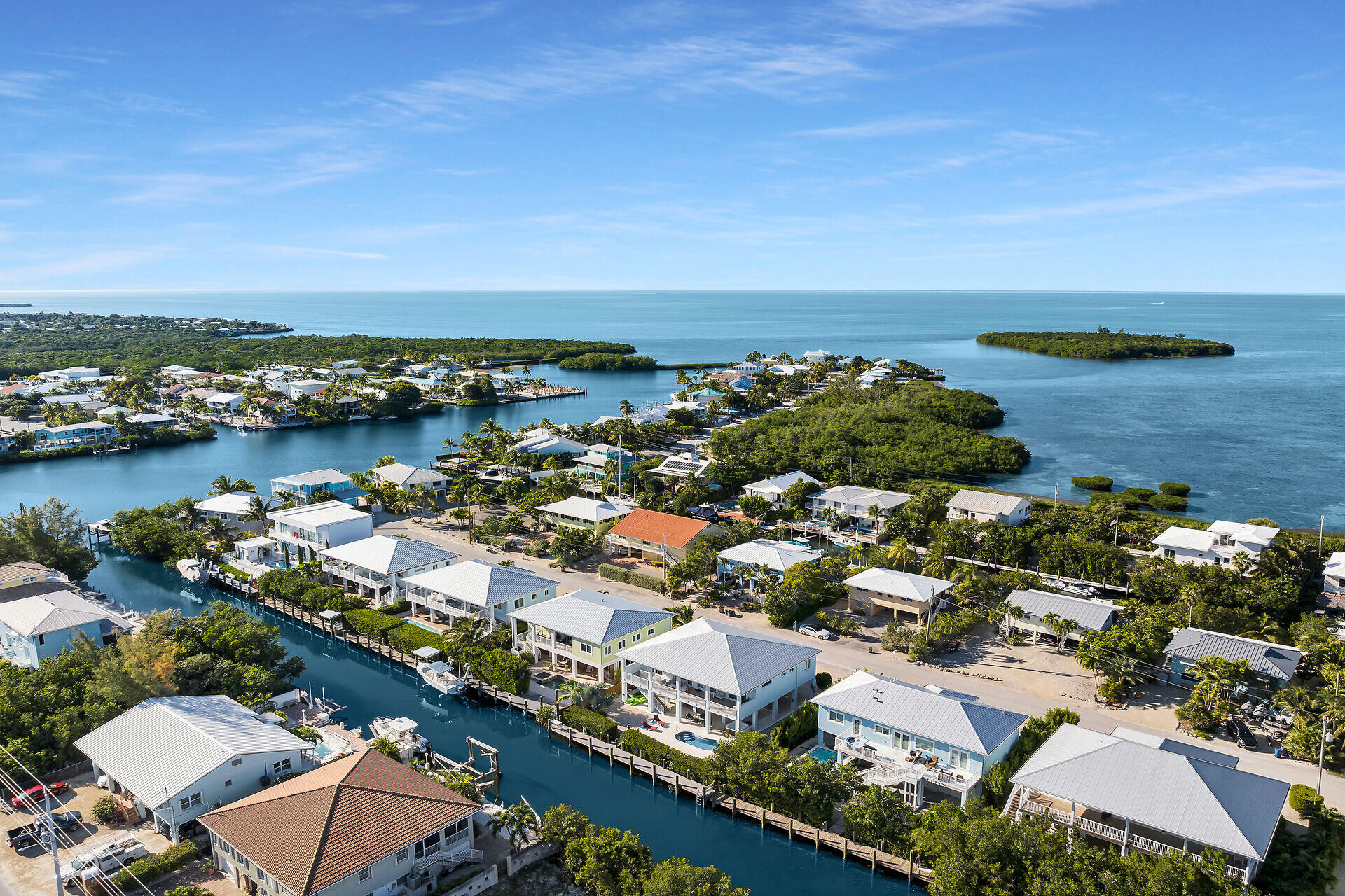 MARATHON, Florida, 33050, United States, 4 Bedrooms Bedrooms, ,4 BathroomsBathrooms,Residential,For Sale,1994527