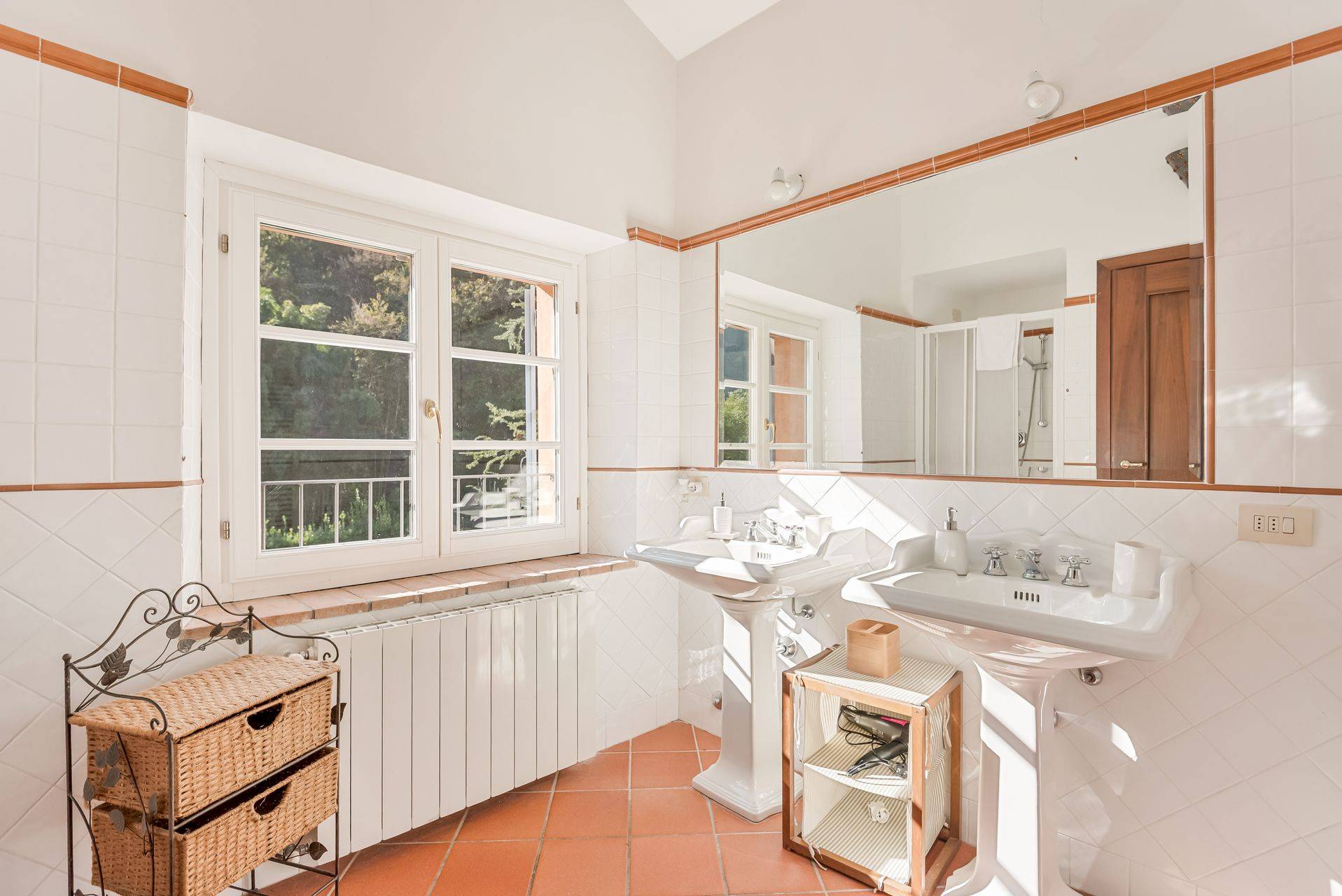 Camaiore, Lucca, 55041, IT, 10 Bedrooms Bedrooms, ,11 BathroomsBathrooms,Residential,For Sale,1991599