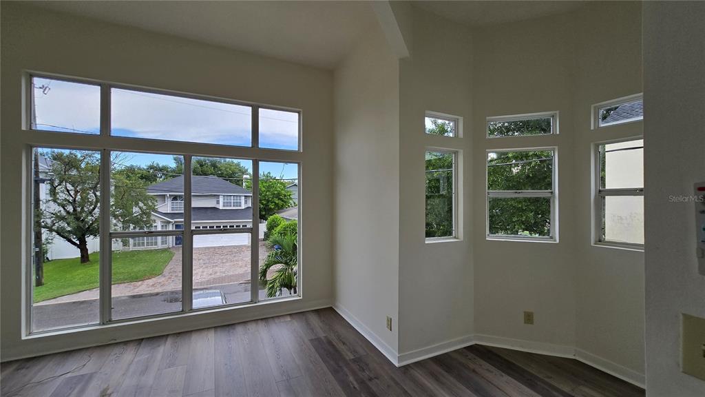 Tampa, Florida, 33629, United States, 2 Bedrooms Bedrooms, ,3 BathroomsBathrooms,Residential,For Sale,1858251