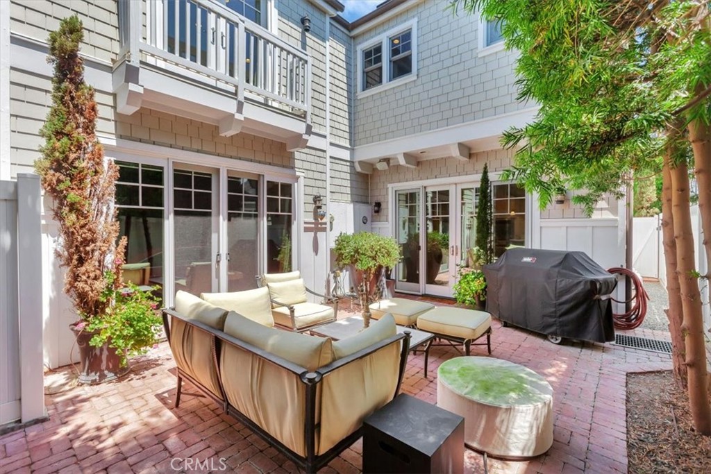 Long Beach, California, 90803, United States, 5 Bedrooms Bedrooms, ,4 BathroomsBathrooms,Residential,For Sale,1916985