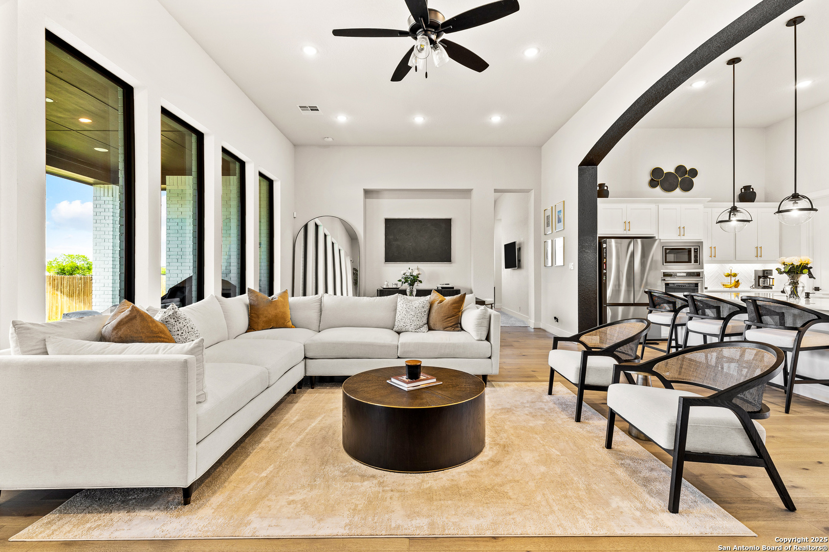 Cibolo, Texas, 78108, United States, 4 Bedrooms Bedrooms, ,4 BathroomsBathrooms,Residential,For Sale,1982073