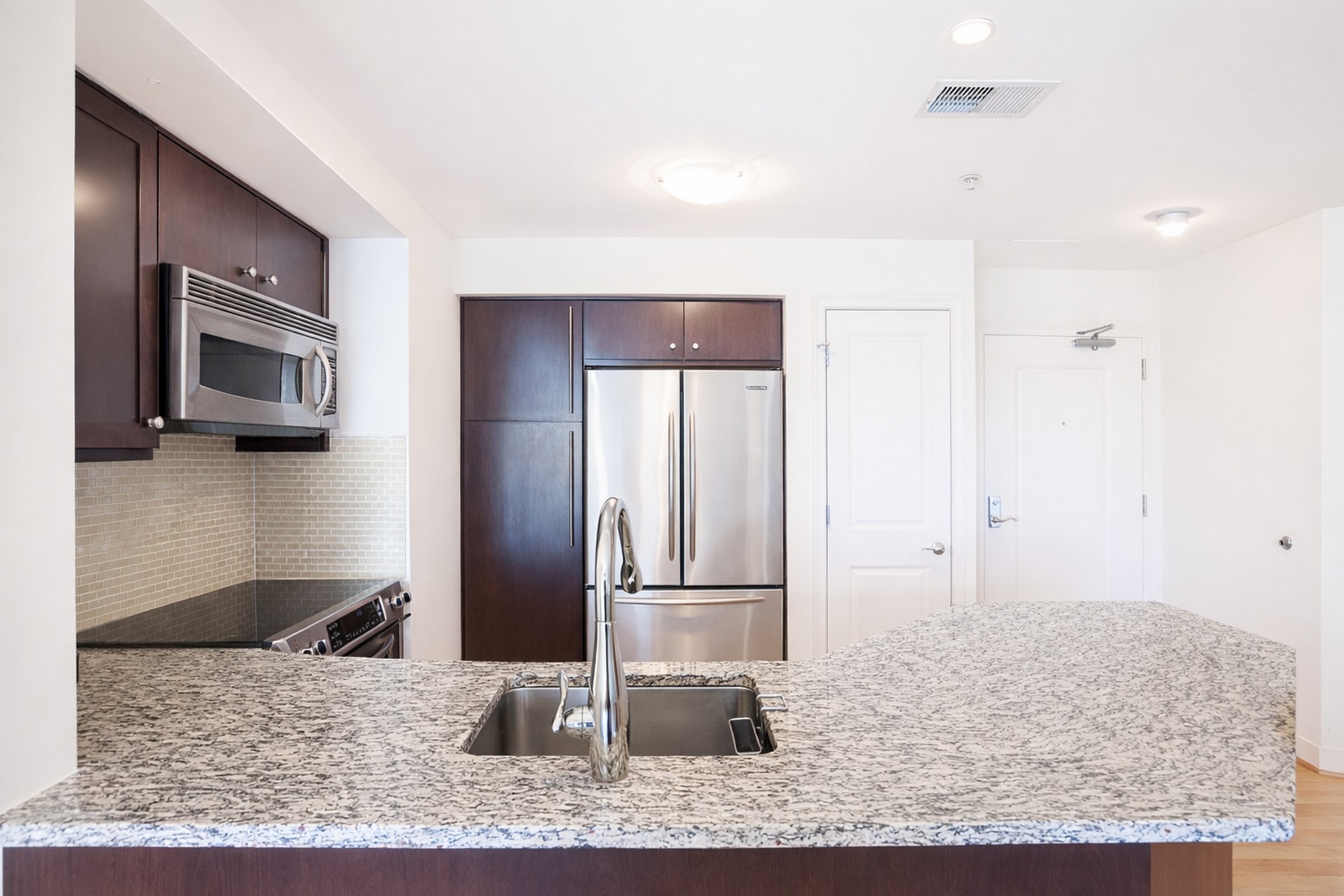  HARBOR EAST - 物件實景