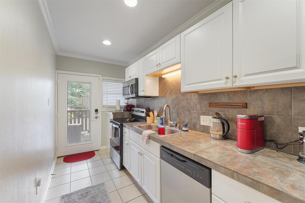 403 W Polk Street, Houston, Texas, 77019, United States, ,Residential,For Sale,403 W Polk Street,1554768