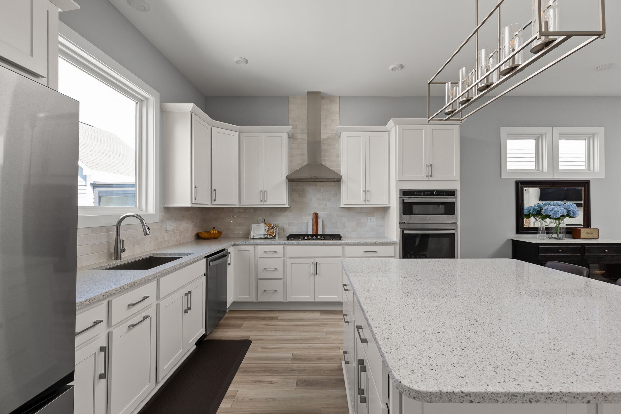  Classic Zionsville 4 Bedroom  Home Filled with Natural Light - 物件實景