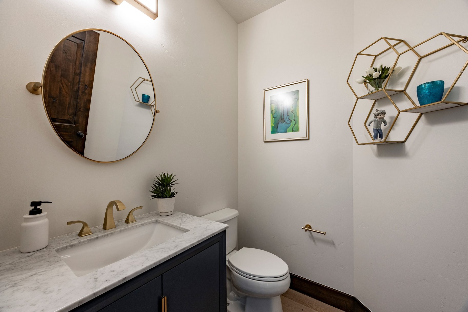  Renovated Furnished Townhome on Premium Lot with Easy Ski Access - 物件實景
