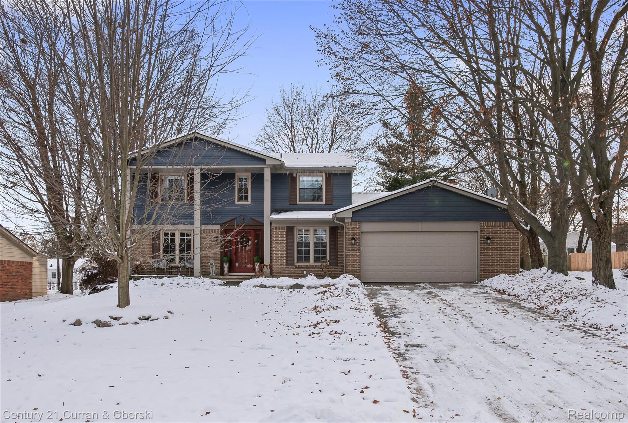 Northville, Michigan, 48167, United States, 5 Bedrooms Bedrooms, ,3 BathroomsBathrooms,Residential,For Sale,2009977