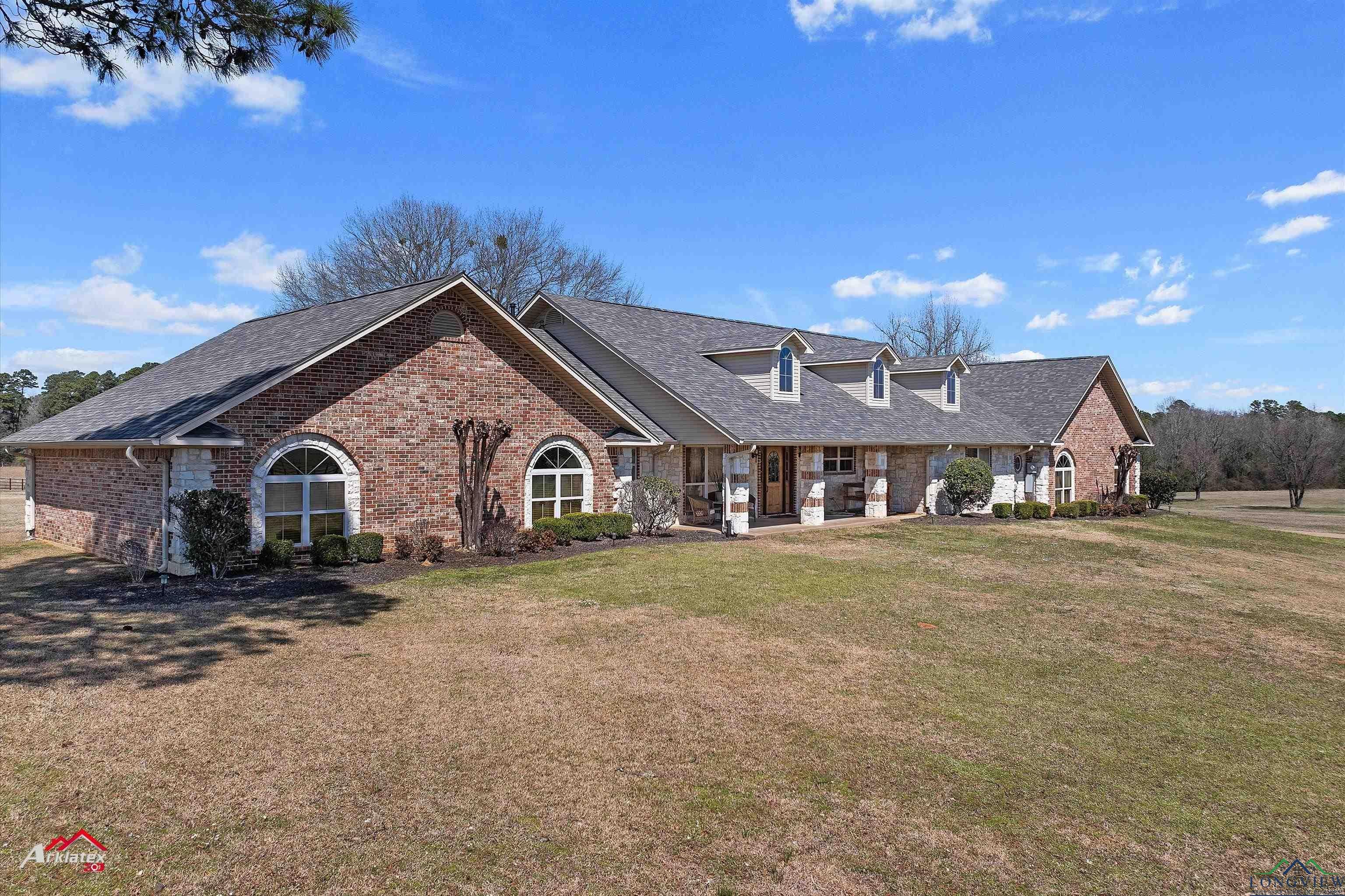 Marshall, Texas, 75672-4947, United States, 3 Bedrooms Bedrooms, ,4 BathroomsBathrooms,Residential,For Sale,1982293