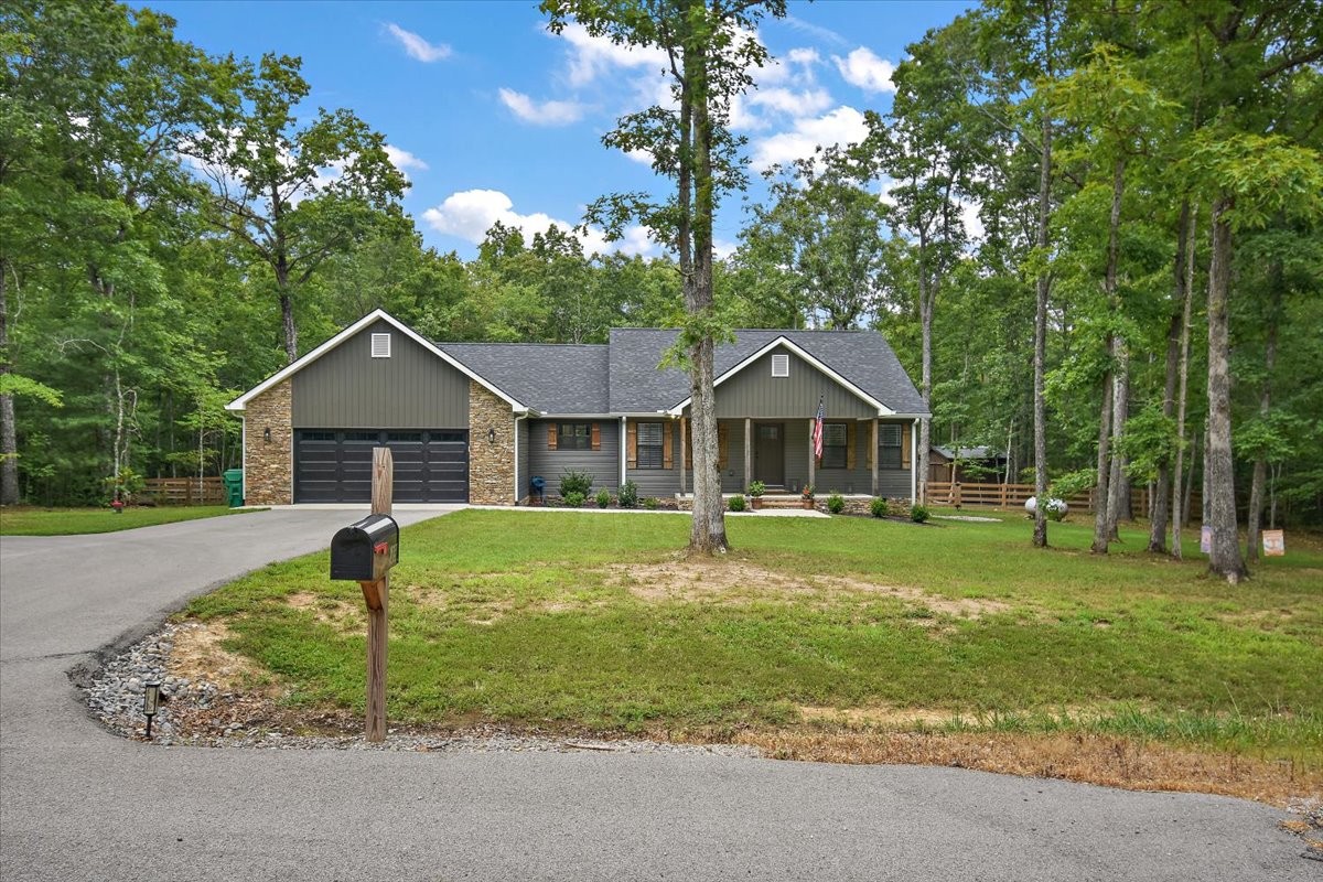 Monterey, Tennessee, 38574, United States, 3 Bedrooms Bedrooms, ,2 BathroomsBathrooms,Residential,For Sale,1907598