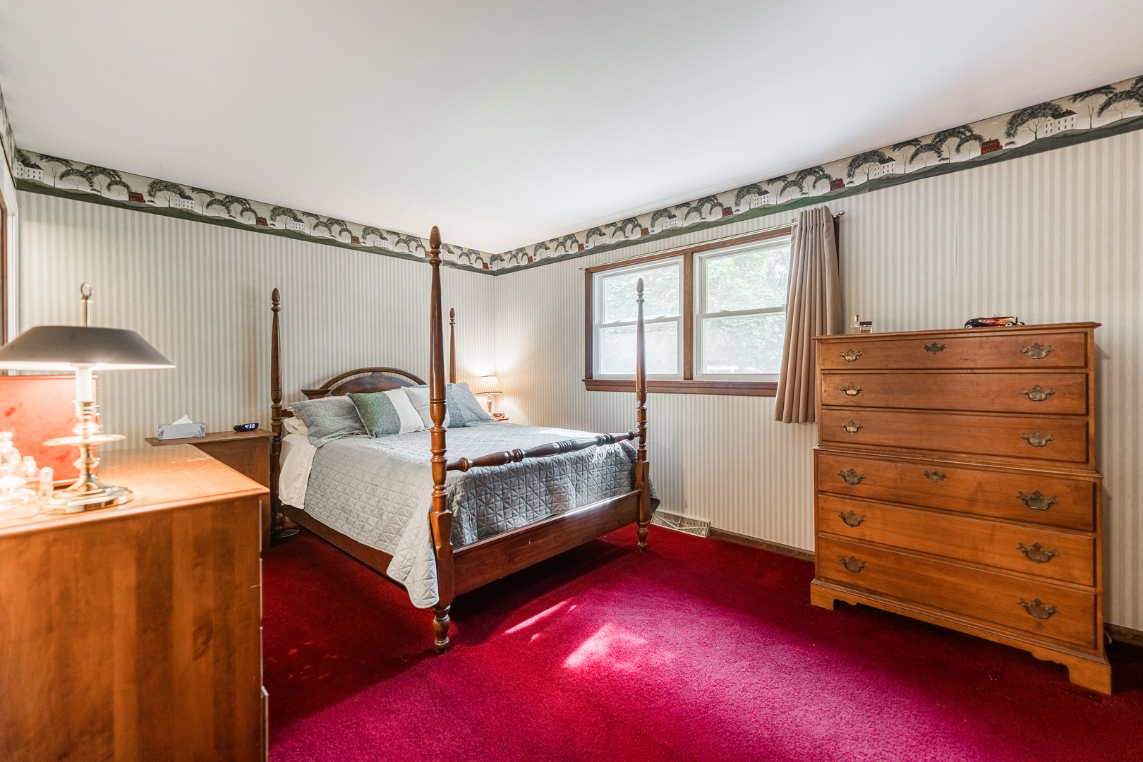 Hinckley, Illinois, 60520, United States, 3 Bedrooms Bedrooms, ,2 BathroomsBathrooms,Residential,For Sale,1921683
