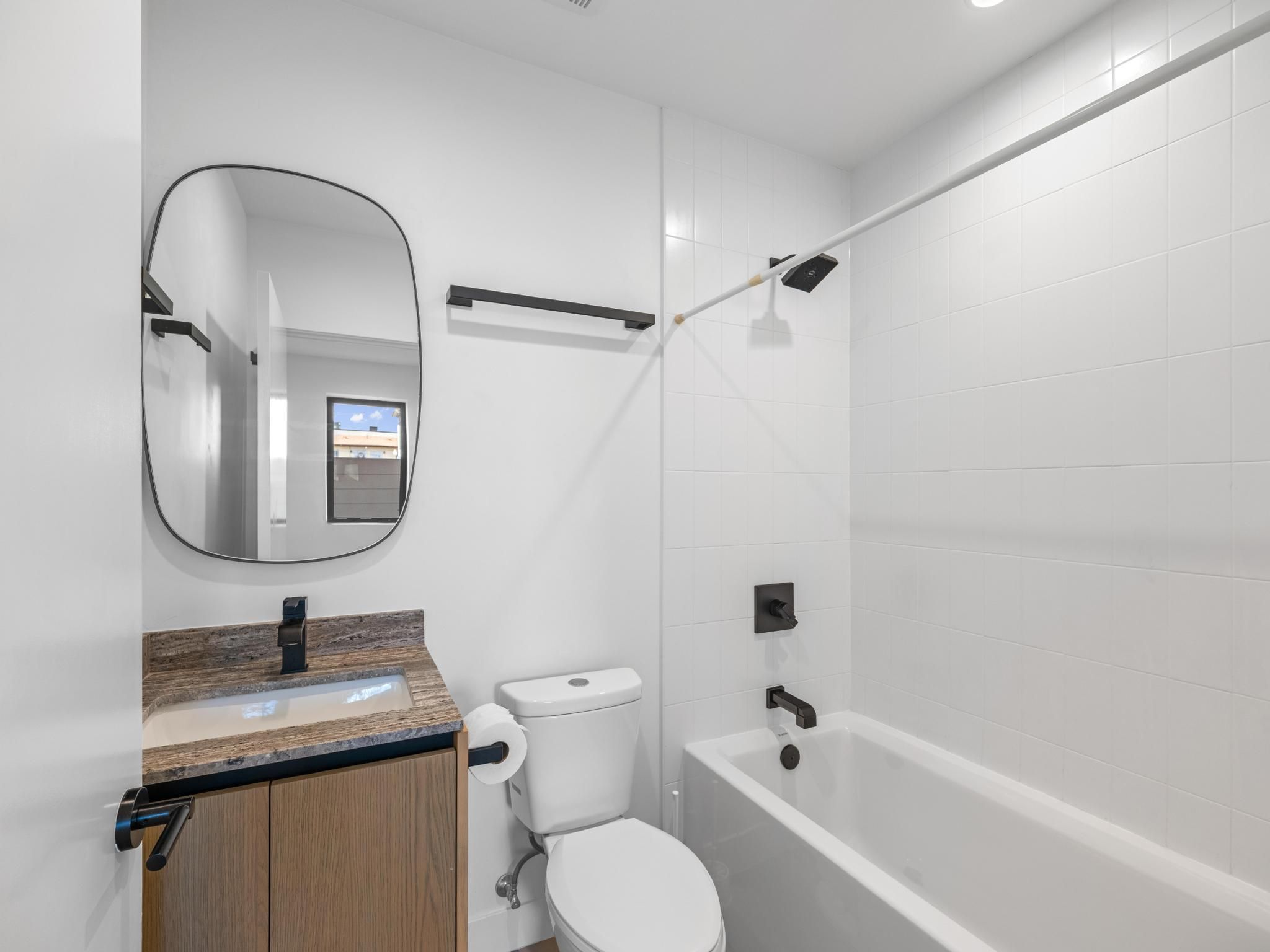  5623 Murray Lane, Los Angeles, CA 90016 - 物件實景
