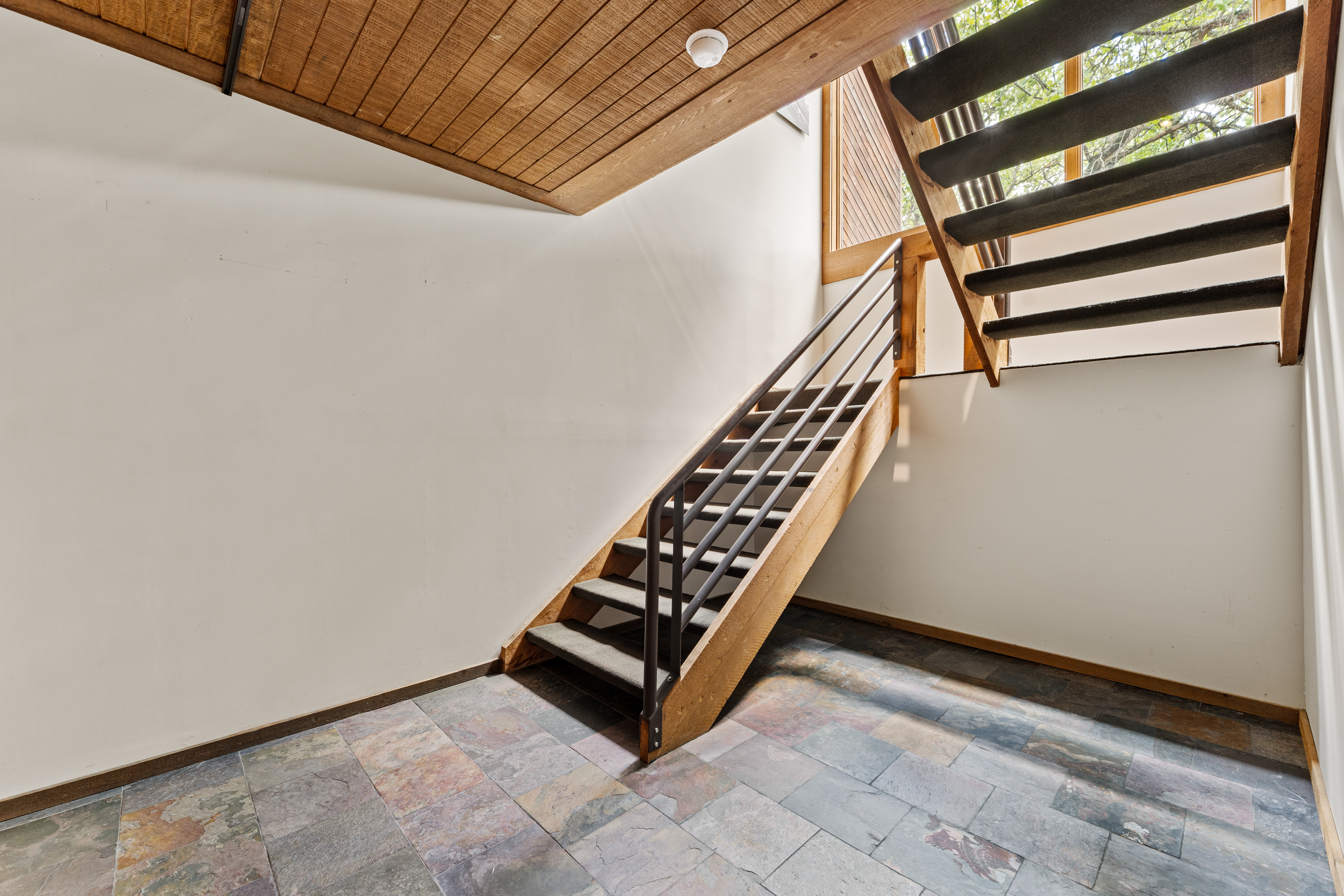  Striking Custom Home Set on 3.49 Private Acres in Wildwood - 物件實景