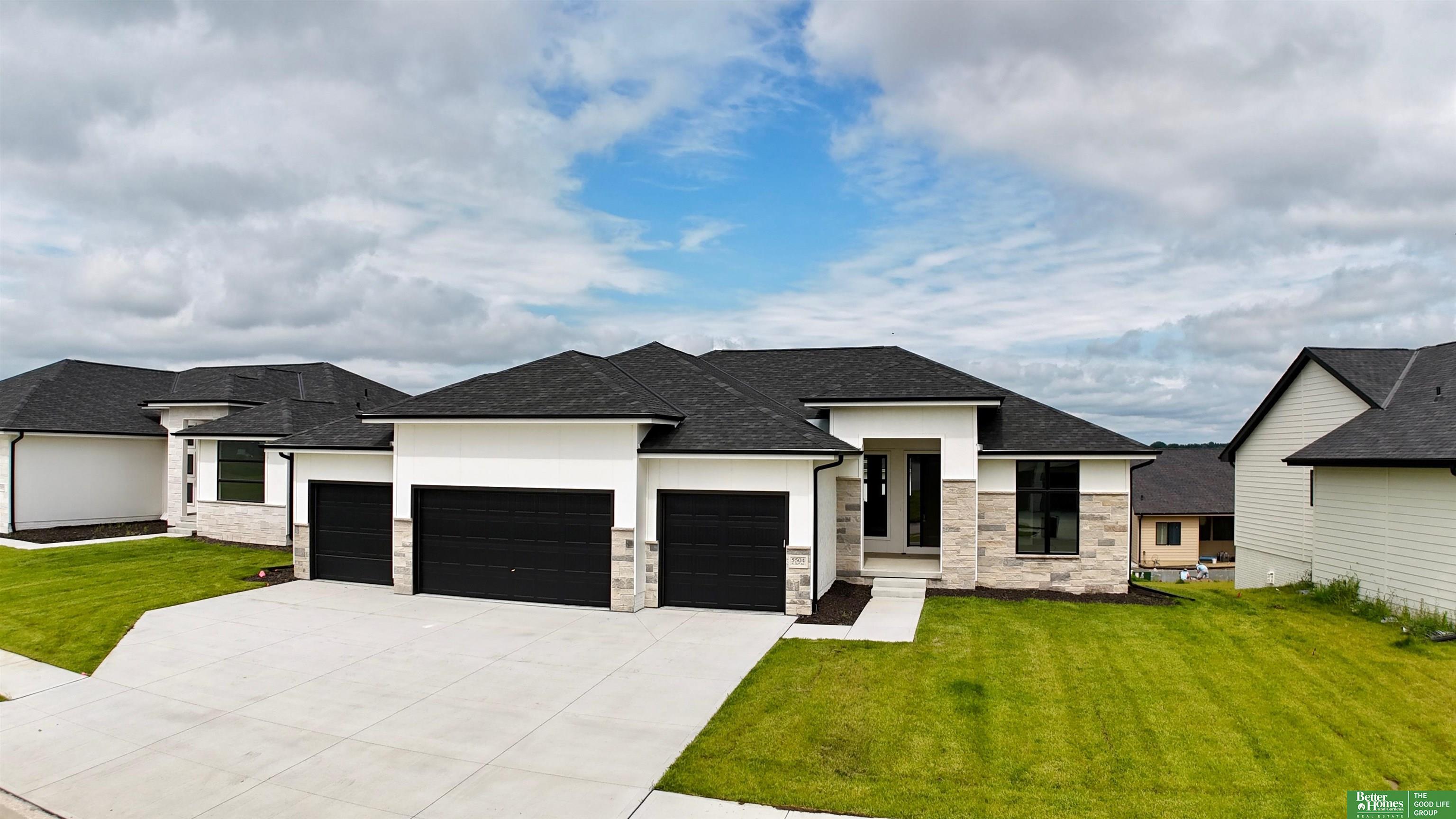 212th Ave, Elkhorn, NE 68022 #1