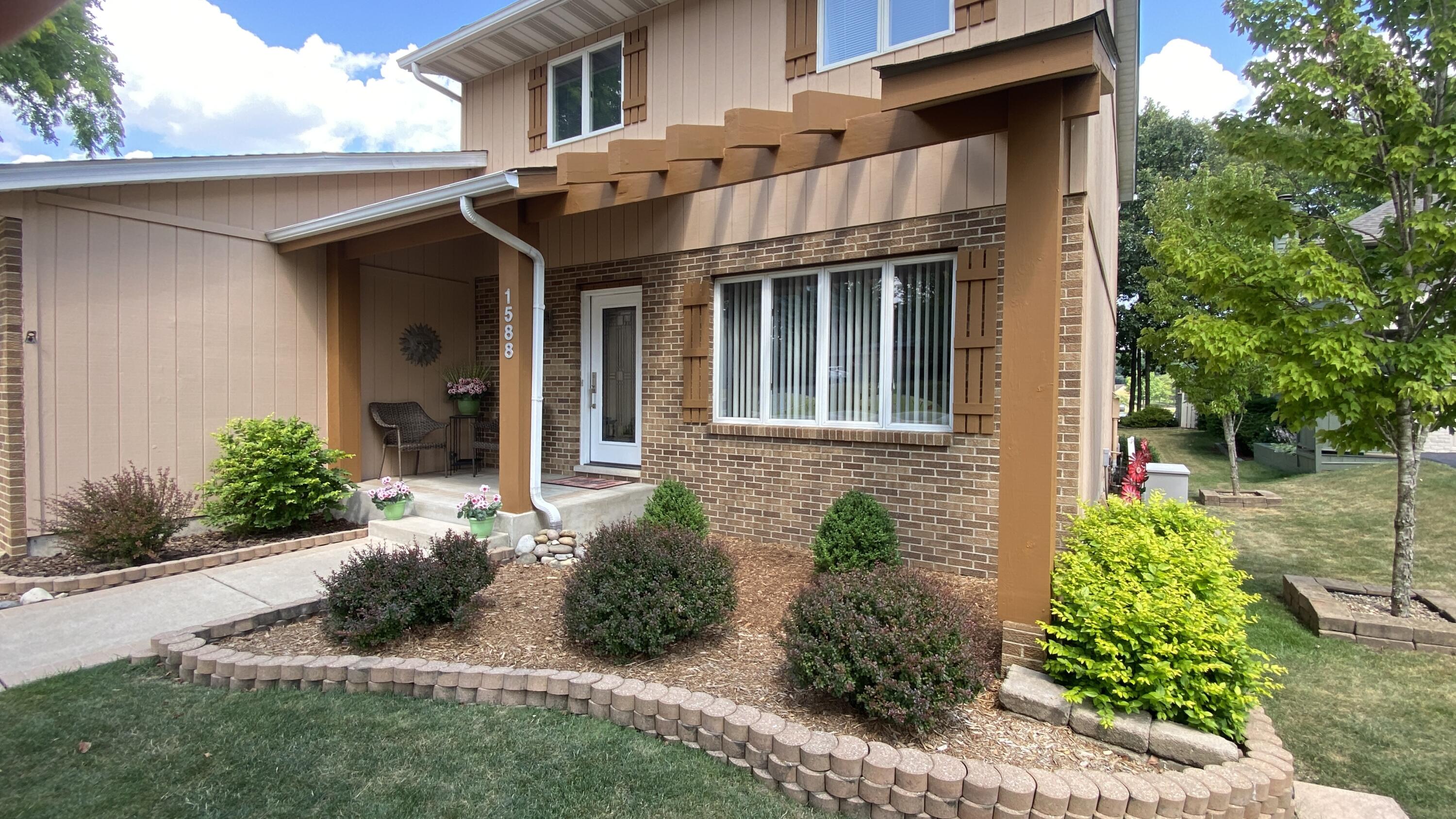 Crown Point, Indiana, 46307, United States, 4 Bedrooms Bedrooms, ,3 BathroomsBathrooms,Residential,For Sale,1924051