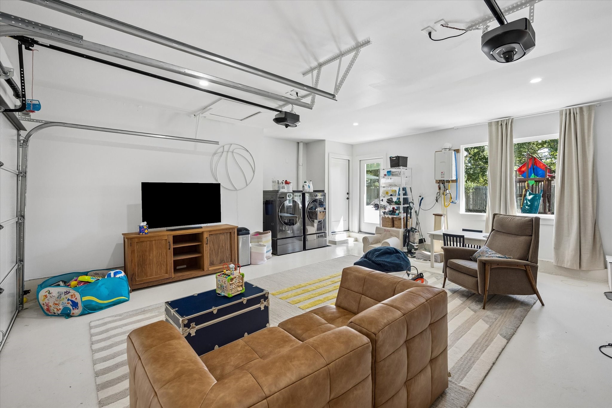  3027 Stanton Street - 物件實景