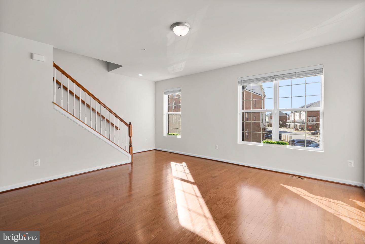 Elkridge, Maryland, 21075, United States, 4 Bedrooms Bedrooms, ,4 BathroomsBathrooms,Residential,For Sale,2002050