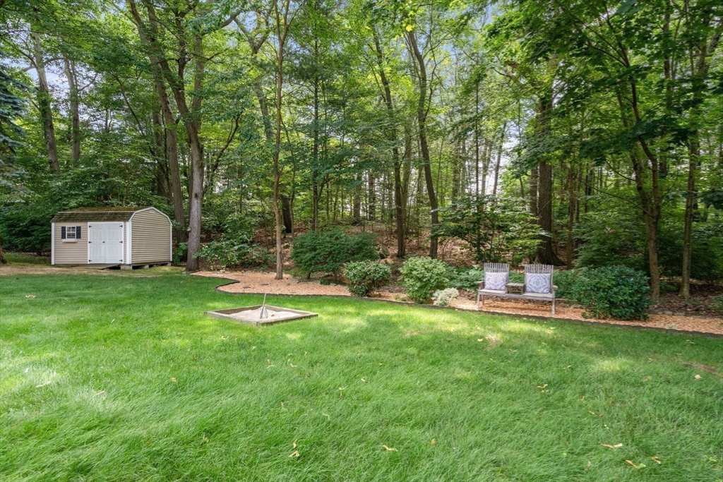 Norwood, Massachusetts, 02062, United States, 3 Bedrooms Bedrooms, ,2 BathroomsBathrooms,Residential,For Sale,1913621