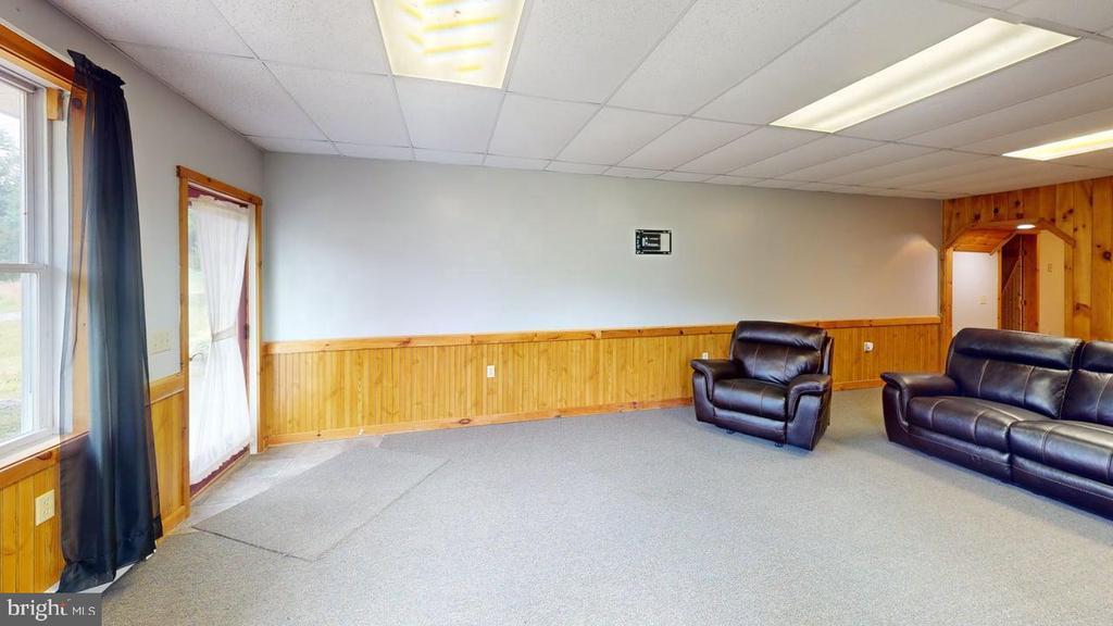 MATHIAS, West Virginia, 26812, United States, 3 Bedrooms Bedrooms, ,3 BathroomsBathrooms,Residential,For Sale,1898386