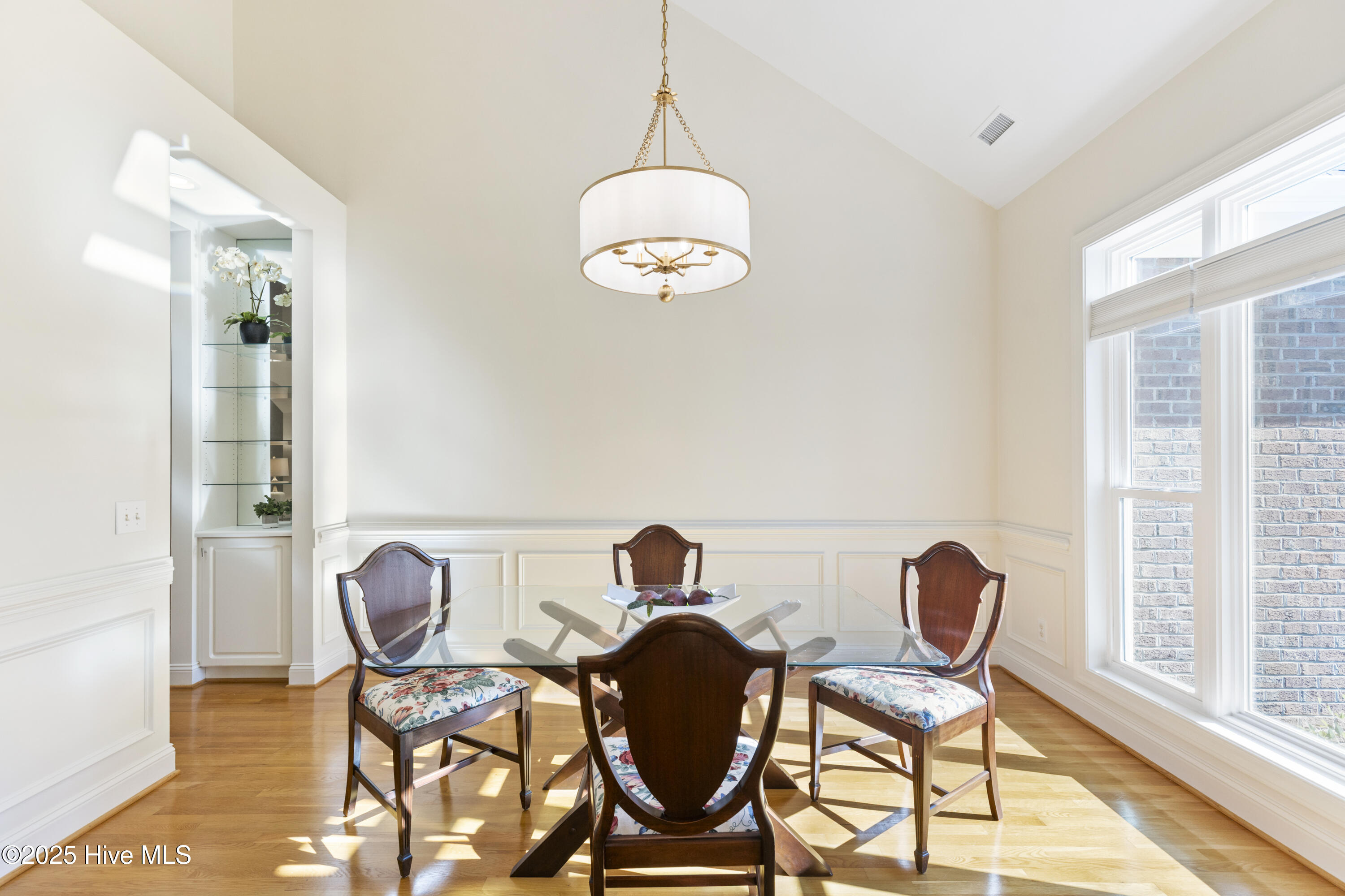 Wilmington, North Carolina, 28409, United States, 4 Bedrooms Bedrooms, ,4 BathroomsBathrooms,Residential,For Sale,1991062