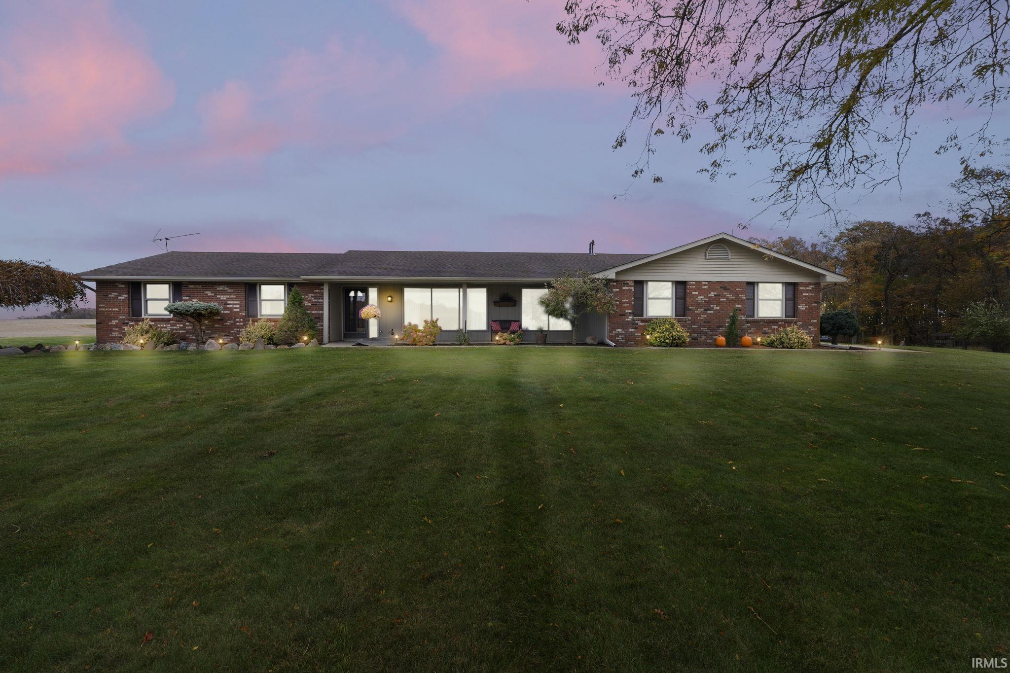 Angola, Indiana, 46703, United States, 3 Bedrooms Bedrooms, ,2 BathroomsBathrooms,Residential,For Sale,1992586